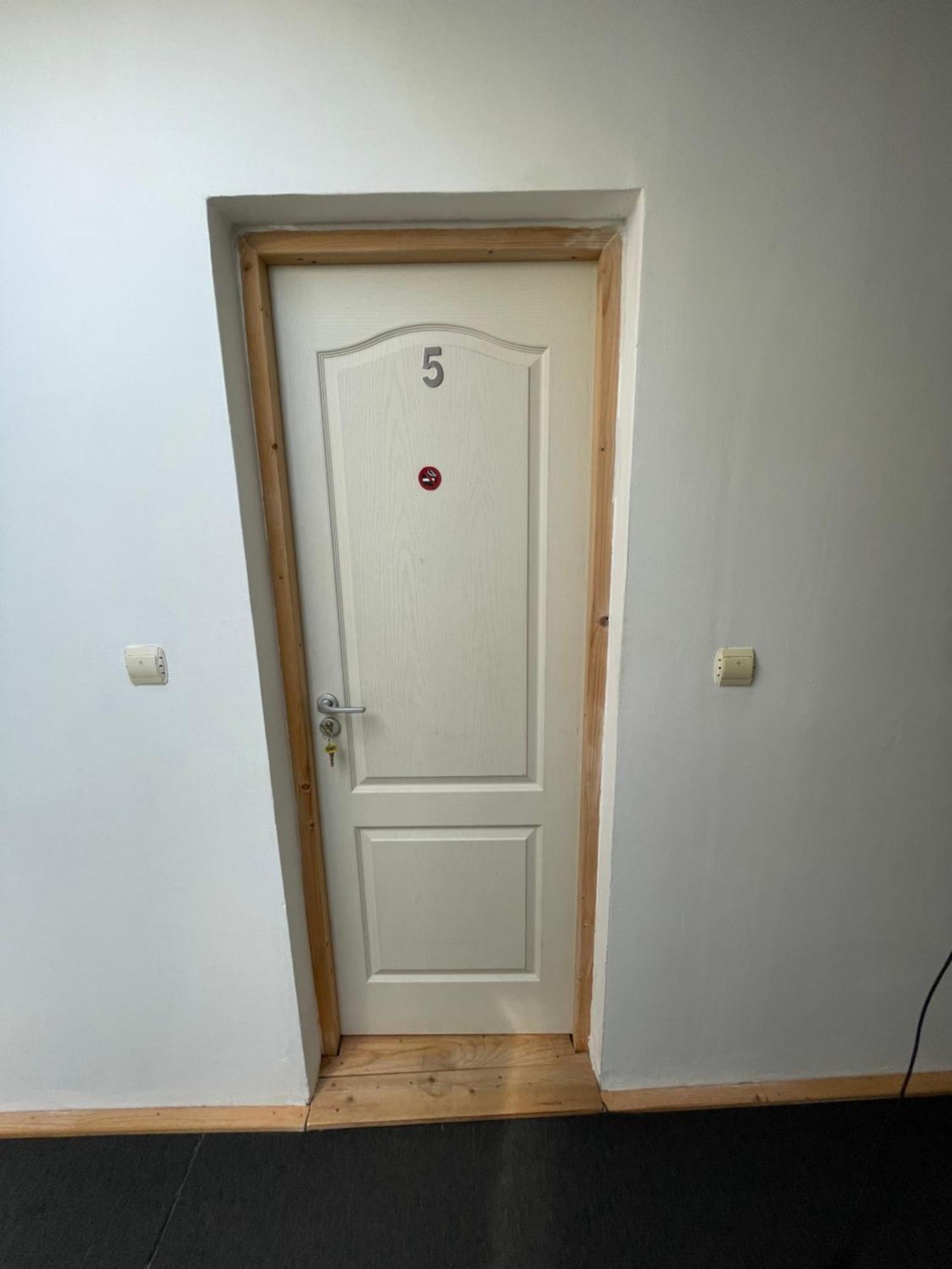 Casa Trandafirilor 호텔 툴체아 외부 사진